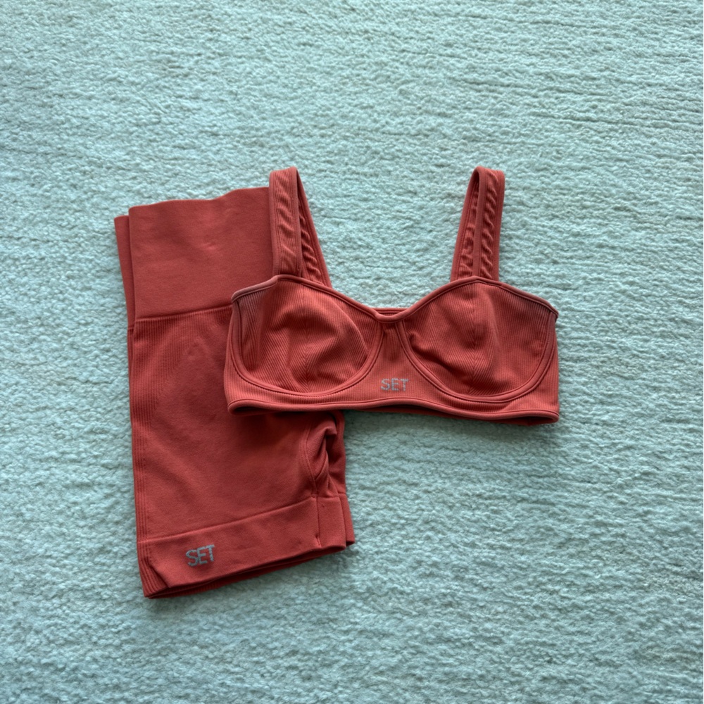 SET Active SCULPTFLEX® Contour Bra & Bike Shorts in Guava